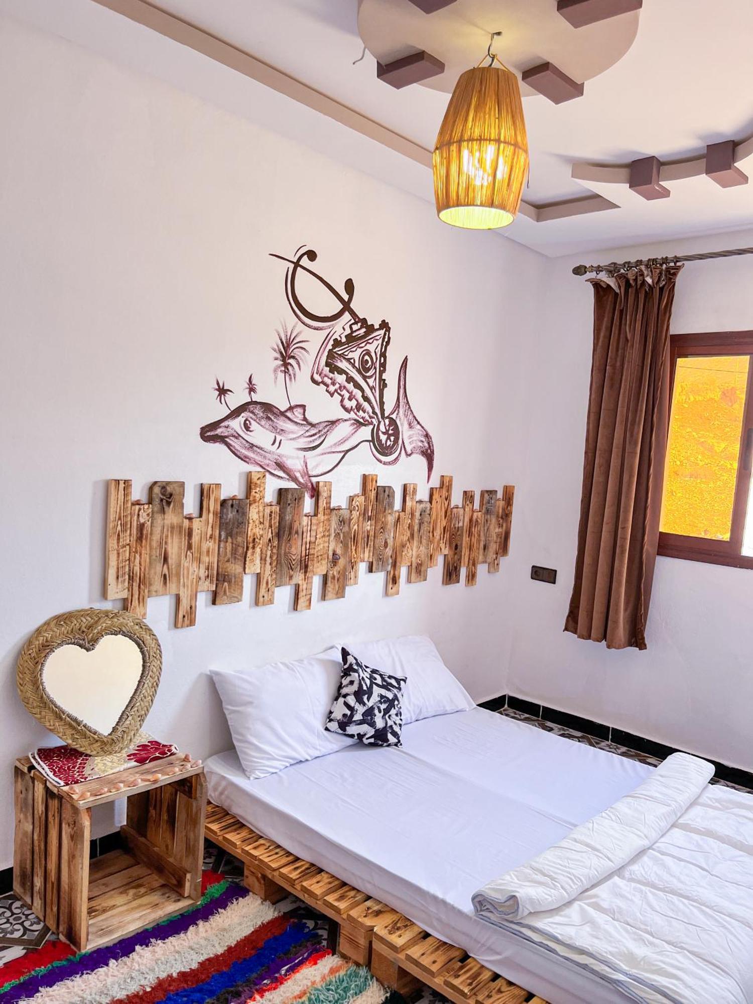 Boilers Surf House Hostel Tamri Buitenkant foto